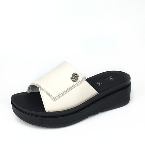 冰洁头层猪皮平底坡跟休闲