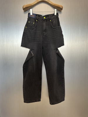 CharlieLuciano双刀割裤子