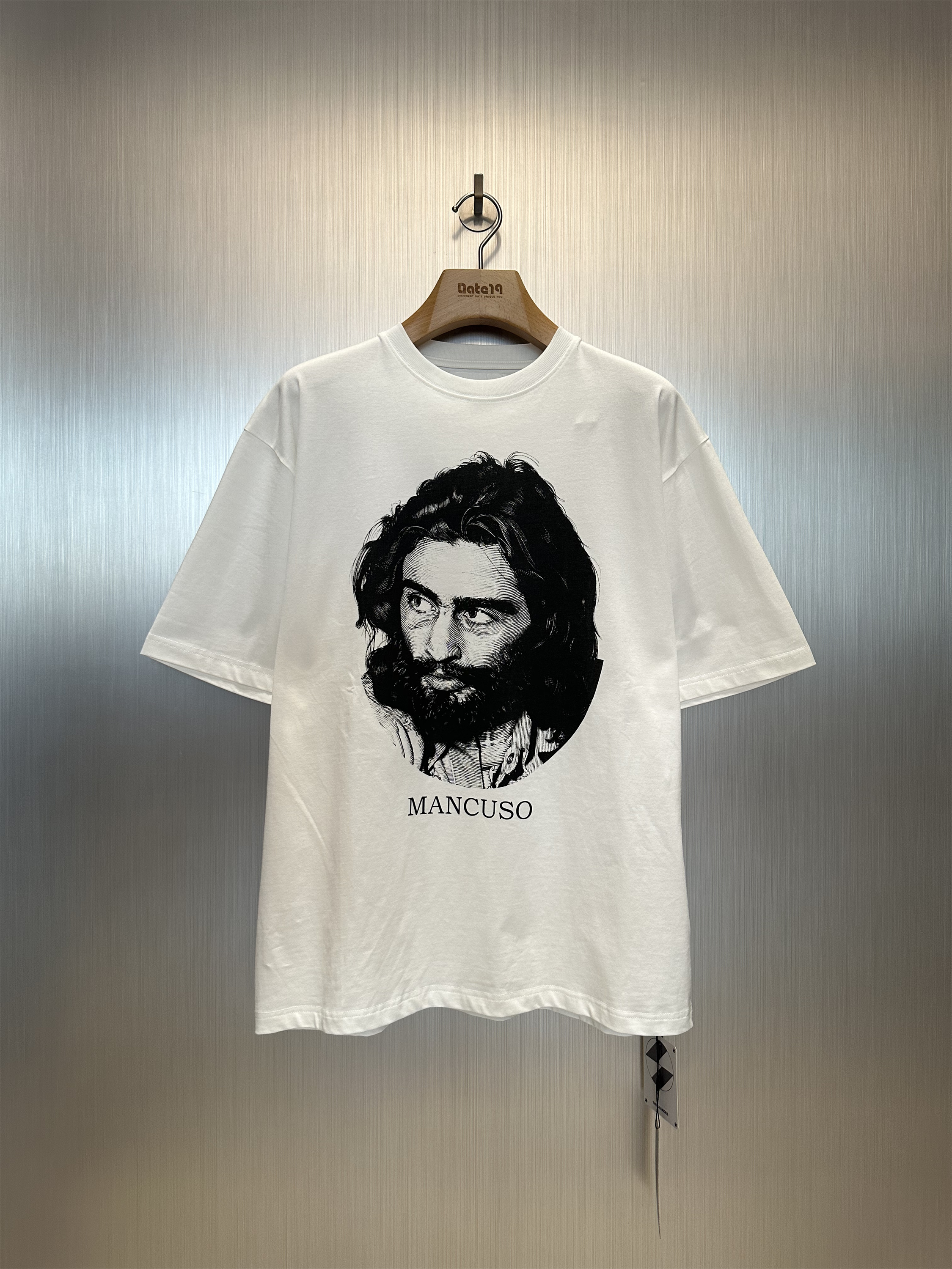 人物肖像印花实体现货短袖T恤