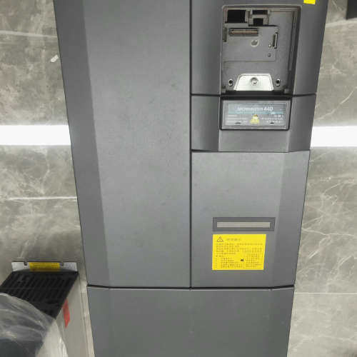 6SE6440-2UD32-2DB1变频器,3台，议价