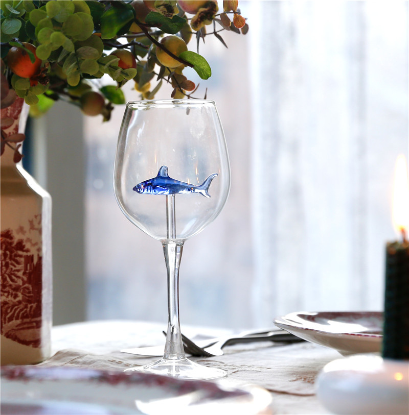 一鸿艺居家用创意个性耐高温鲨鱼高硼硅玻璃高脚杯红酒葡萄酒杯