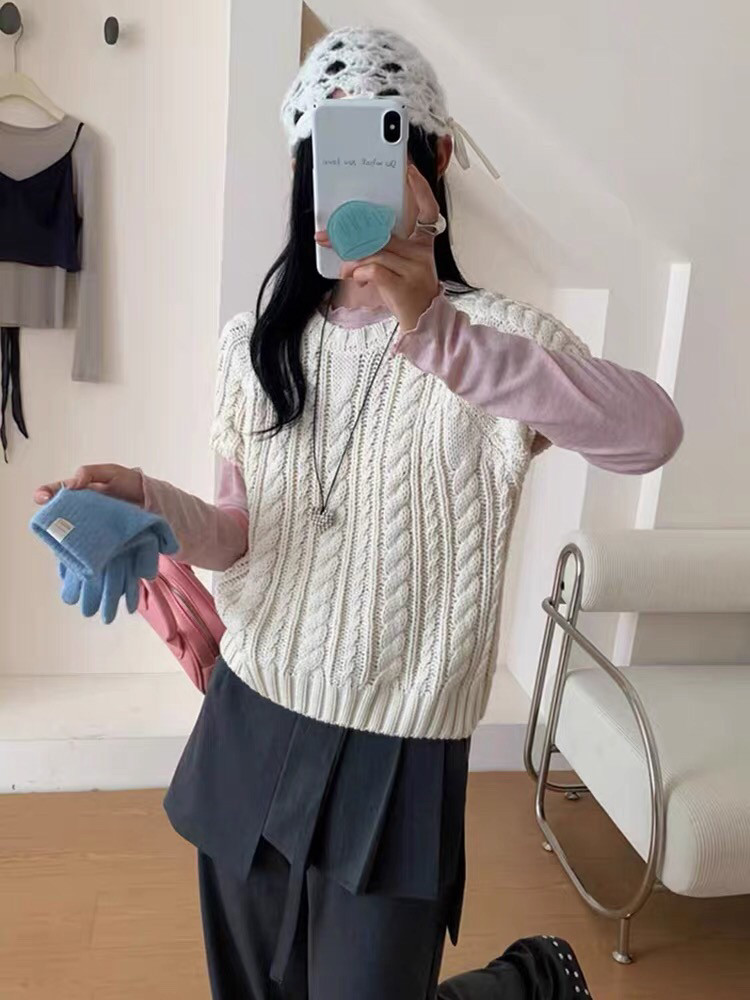 韩系圆领麻花粗针织短袖上衣女
