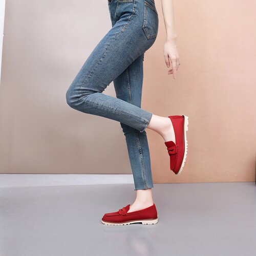 牛皮轻便舒适中口单鞋乐福鞋女