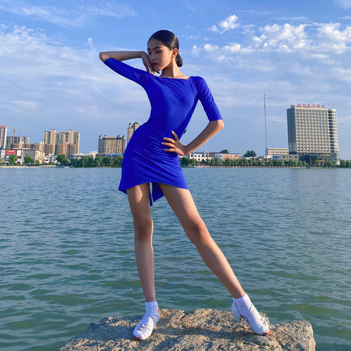 康尼专业中袖摩登考级服拉丁舞蹈