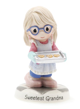 Precious Moments水滴娃娃制作美味饼干的女孩陶瓷装饰摆件礼物