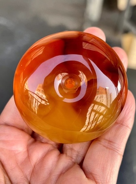 天然妖孽俄料蜜糖红平安扣55.56克蜡质饱满圆润形体无瑕疵228吊坠