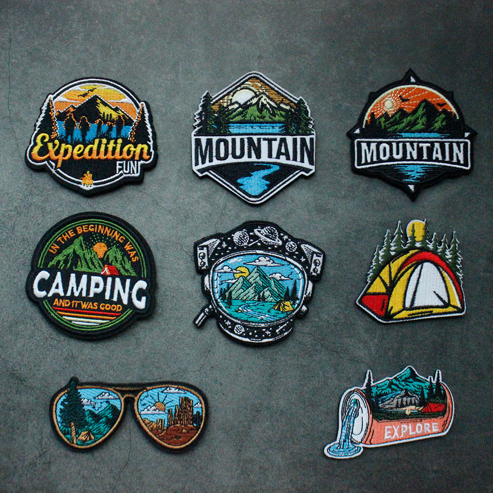 户外山脉风景刺绣魔术贴章