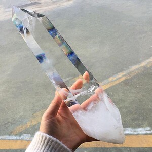 天然白水晶柱子原石打磨单尖柱子