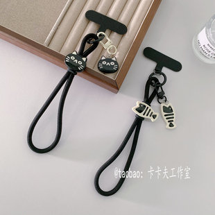 可爱个性小猫咪小鱼吊坠黑色手机短挂绳防摔手腕绳ccd相机挂链潮