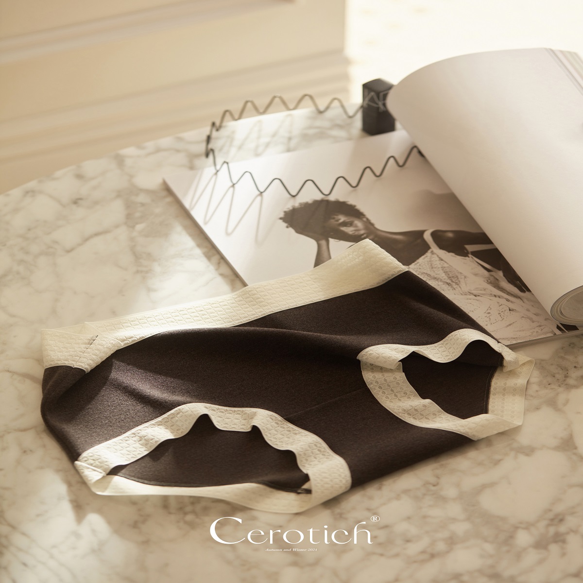 Cerotich温暖羊绒感女士中腰内裤