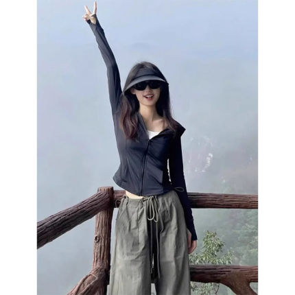 日本黑色修身收腰轻薄冰丝防晒衣女夏季防紫外线短款拉链运动外套