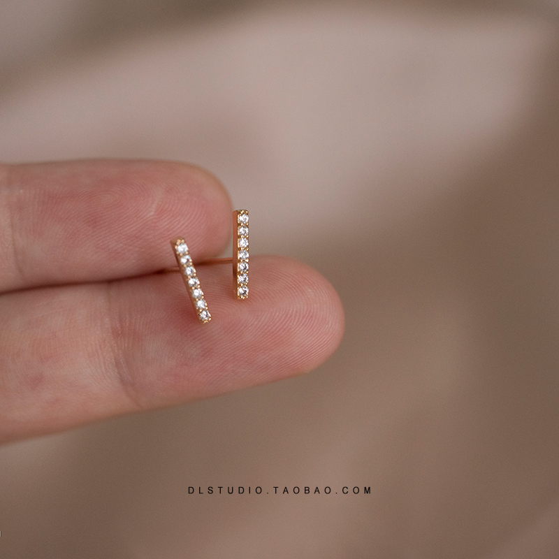 925银针一字精致小巧风排钻耳环