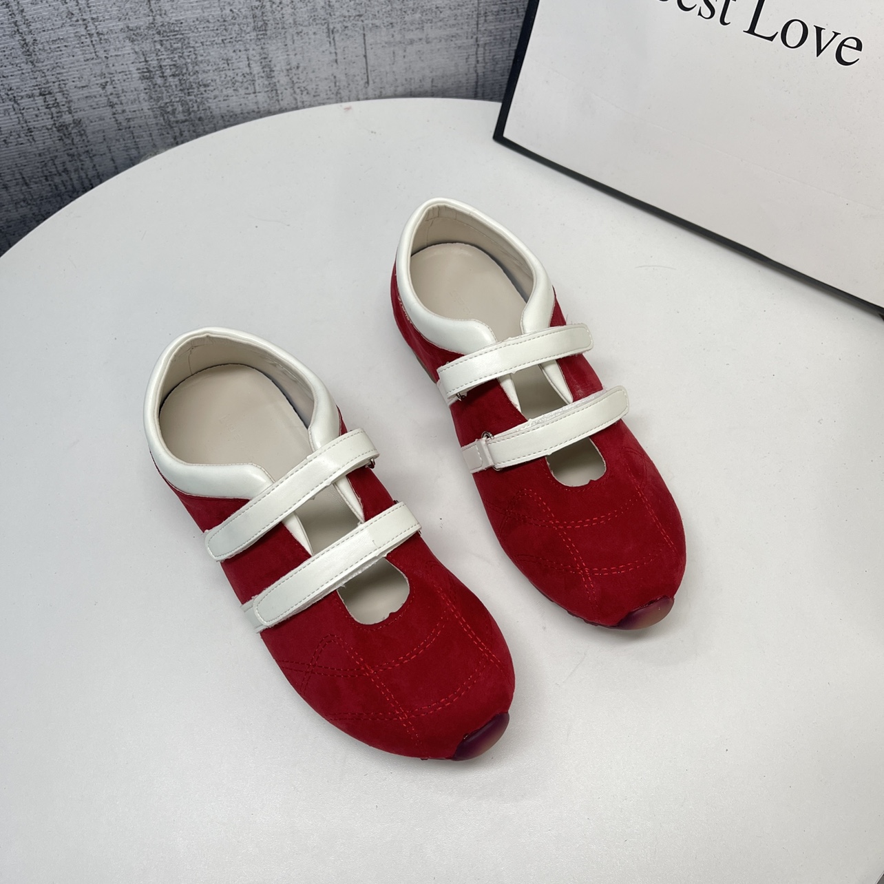 红色软底魔术贴复古德训鞋