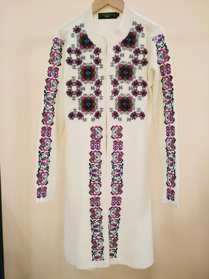 外套重工刺绣厚毛衣特价