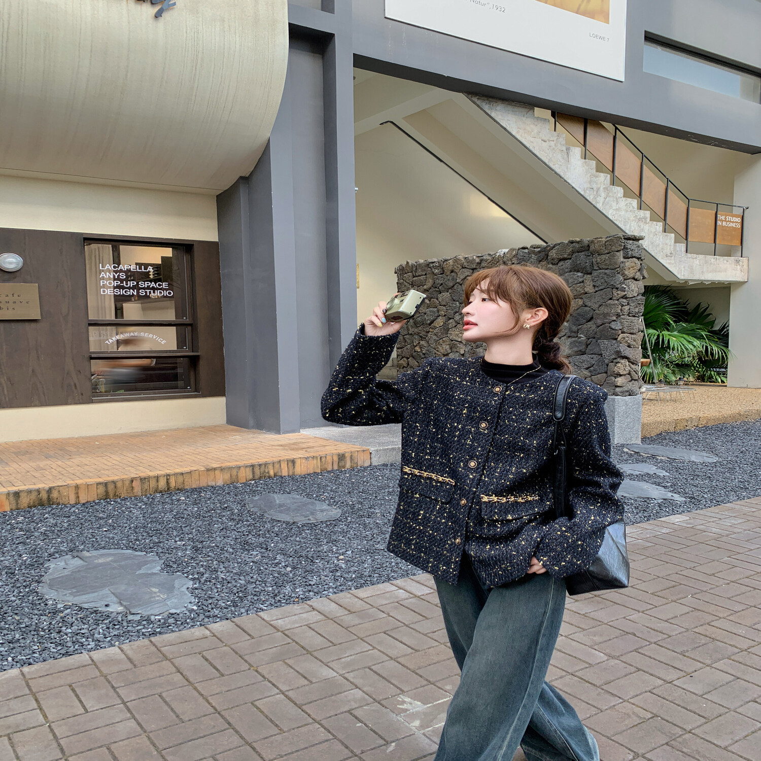 单排加厚新款上市厚款好看优质扣无领女入女精致风女装毛呢外套