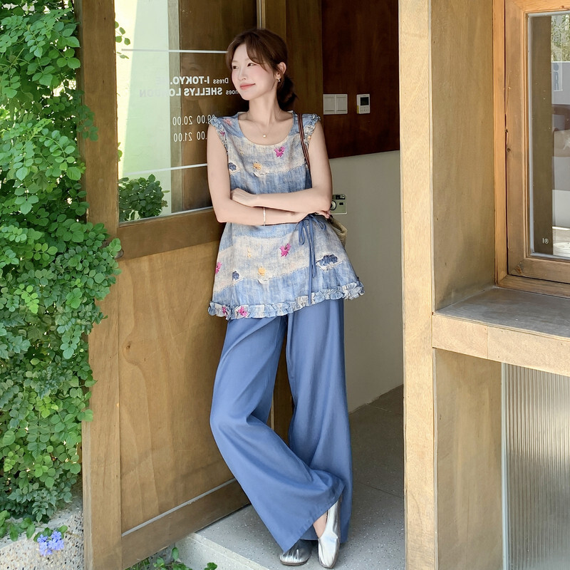 气质新款木耳边印花无袖上衣直筒裤套装女夏时尚松弛感炸街两件套