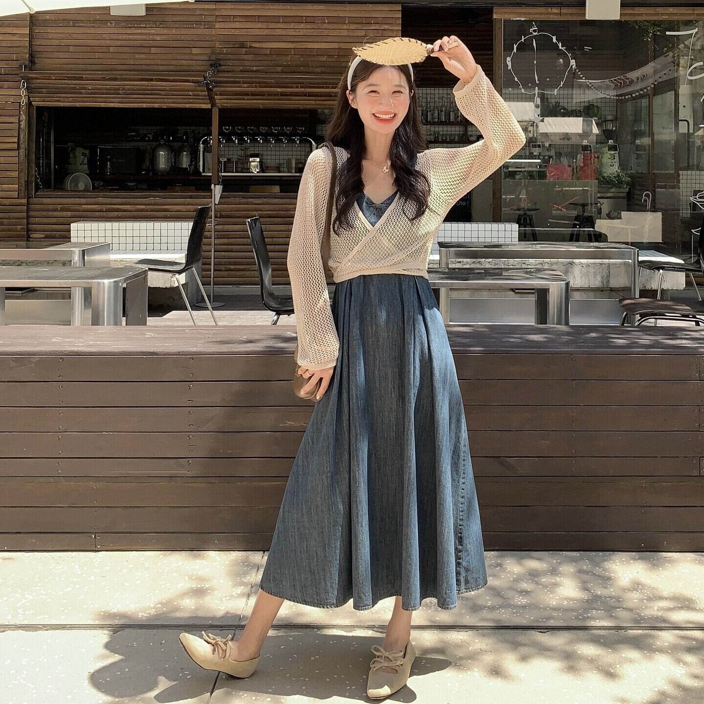 法式宽松度假风牛仔连衣裙女春夏设计感小众超好看显瘦开衫吊带裙