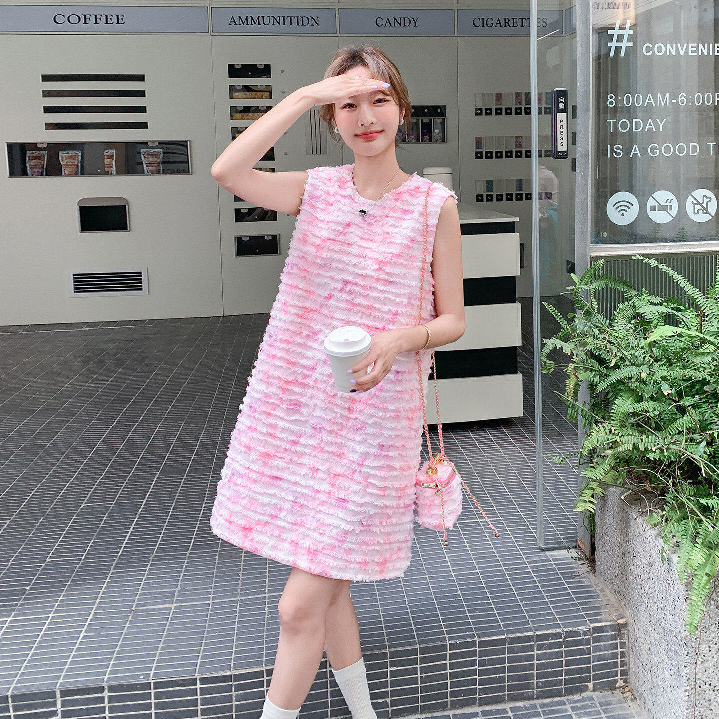 好显瘦新款上市通勤风度假优质仙女裙款可盐可宽松减龄粉色连衣裙