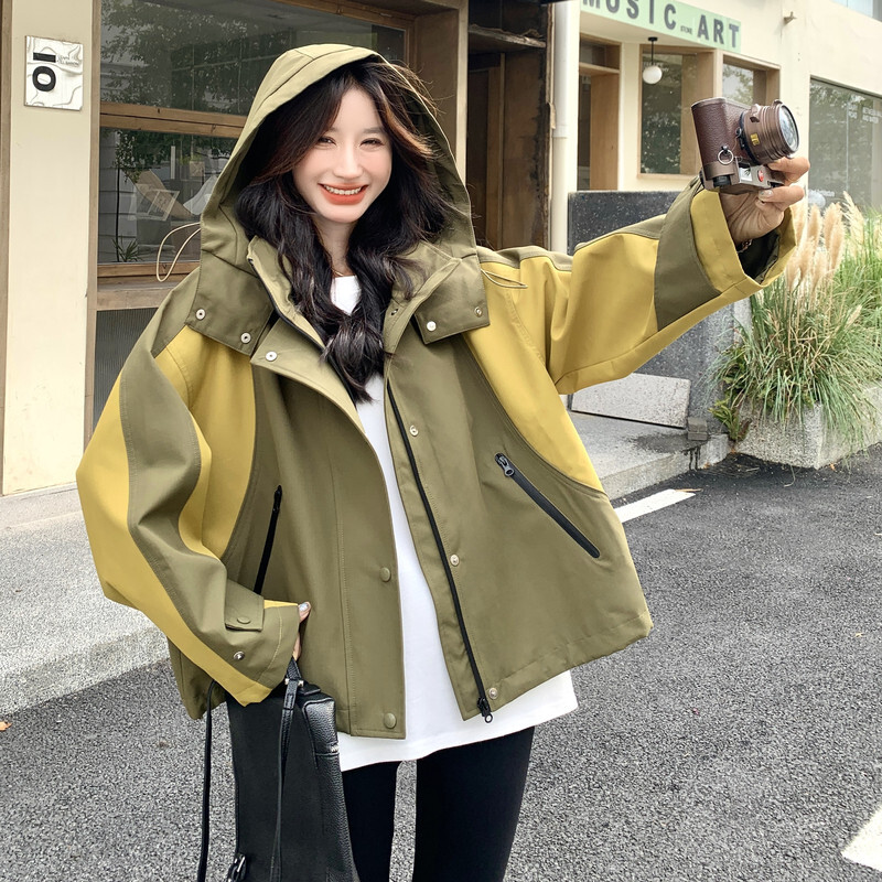 韩版复古时尚宽松休闲风百搭冲锋外套女秋季新款现货拼接连帽夹克