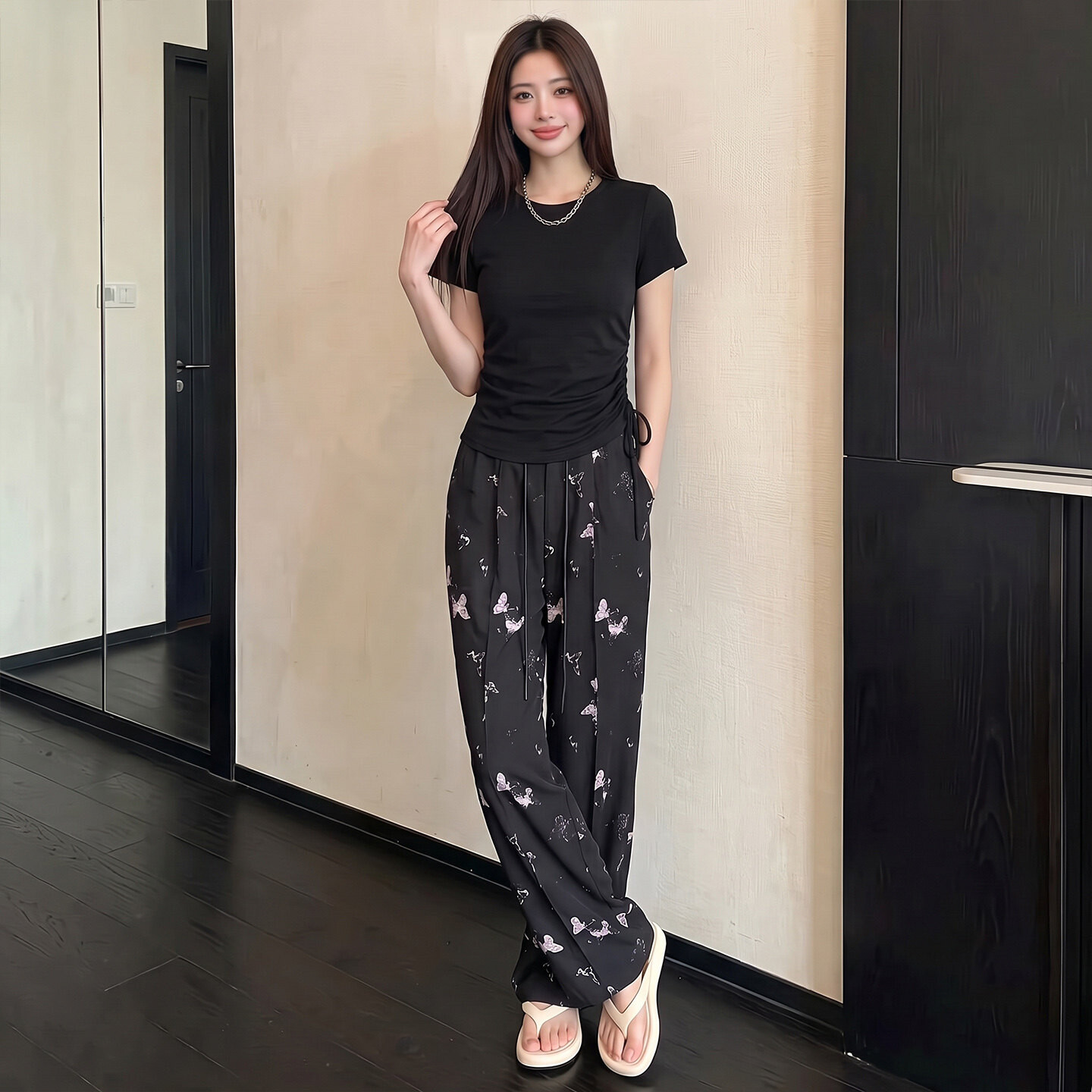 盐系新款时尚穿搭减龄套装女夏款显瘦圆领短袖上衣印花长裤两件套