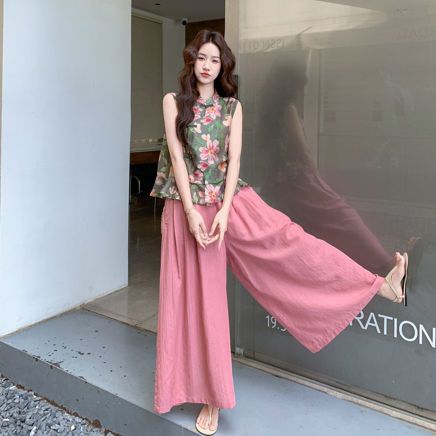 爆款新款上市两件套新品新中式复古花朵油画上衣阔腿裙裤套装女