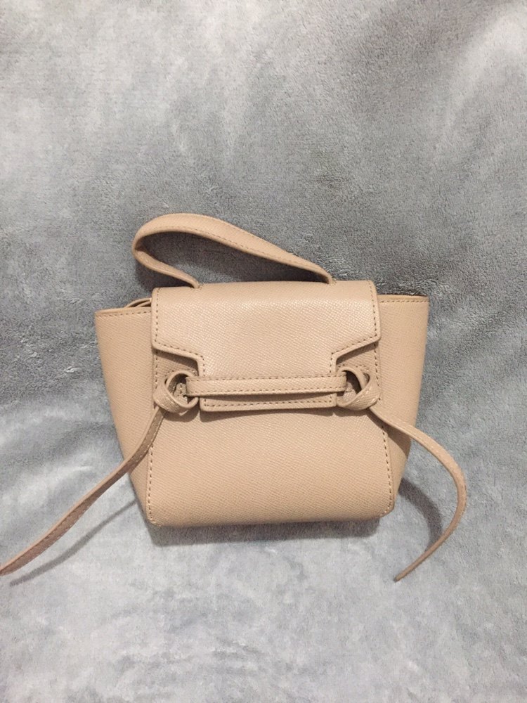 戴妃凯丽小香袖珍迷你手提斜挎单肩包机车鲶鱼包定型多用包不退换