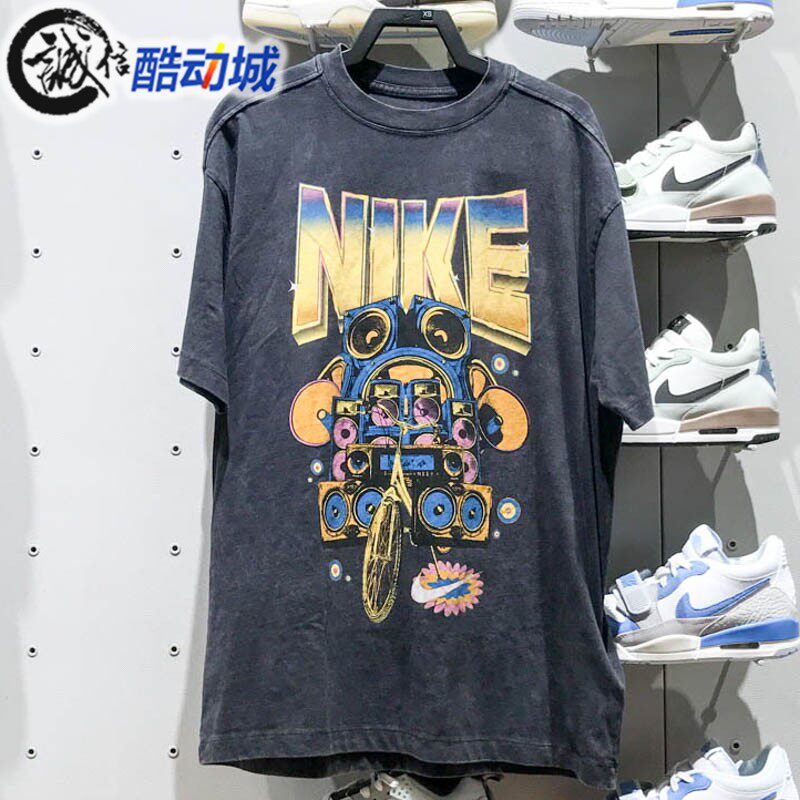 Nike耐克女子2025夏新款动画印花宽松透气运动T恤 HF9692-010-527