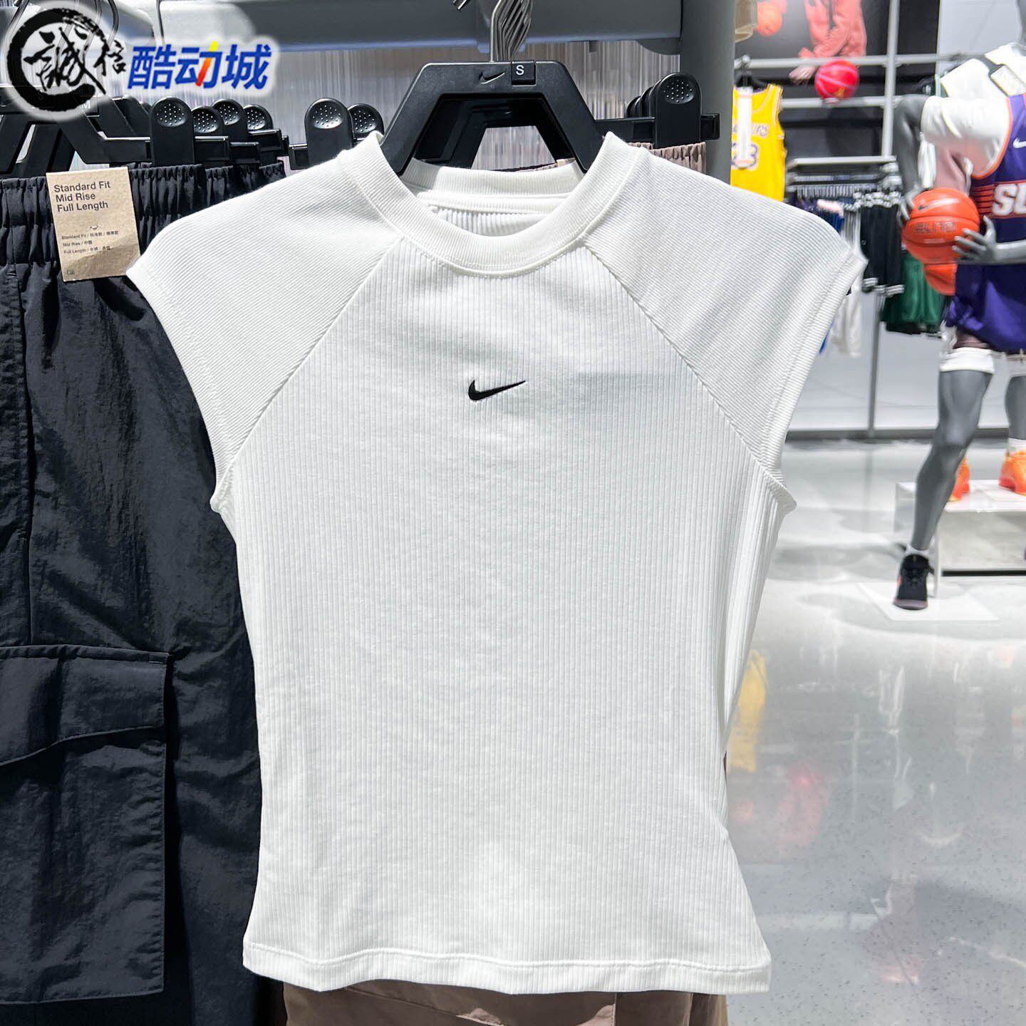 Nike耐克女子2026夏新款日常休闲紧身针织罗纹短袖上衣IF0243-133