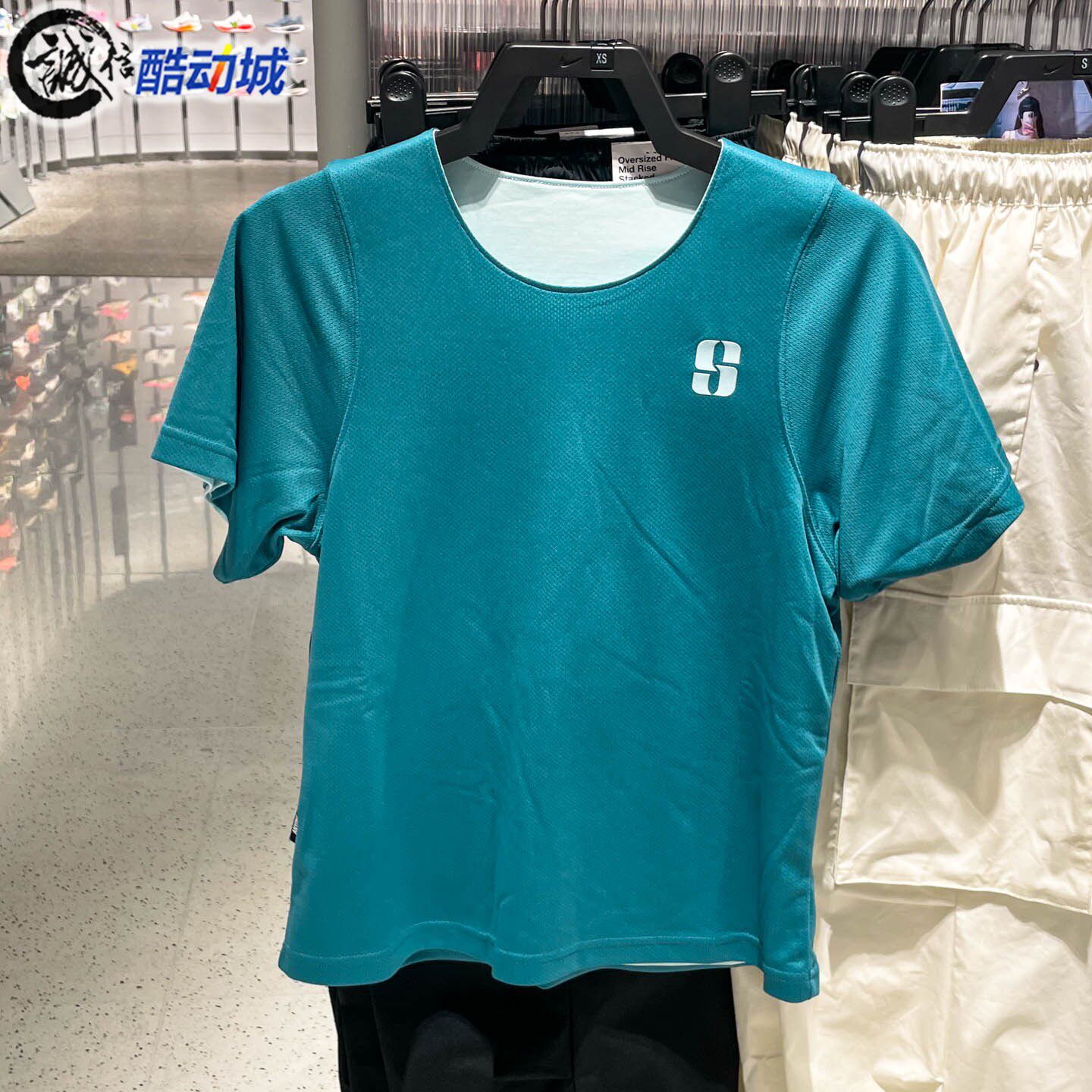 Nike耐克2025新款女子Dri-FIT速干双面穿篮球短袖上衣 IH3923-413