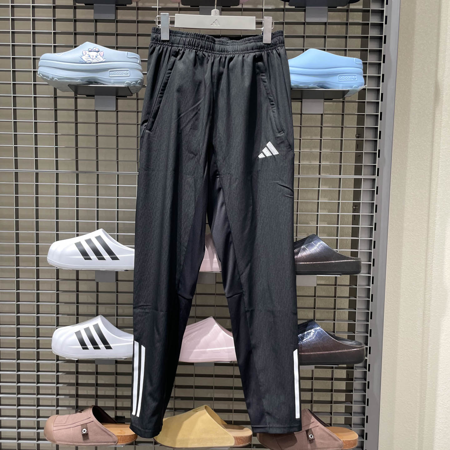 阿迪达斯速干足球训练运动长裤