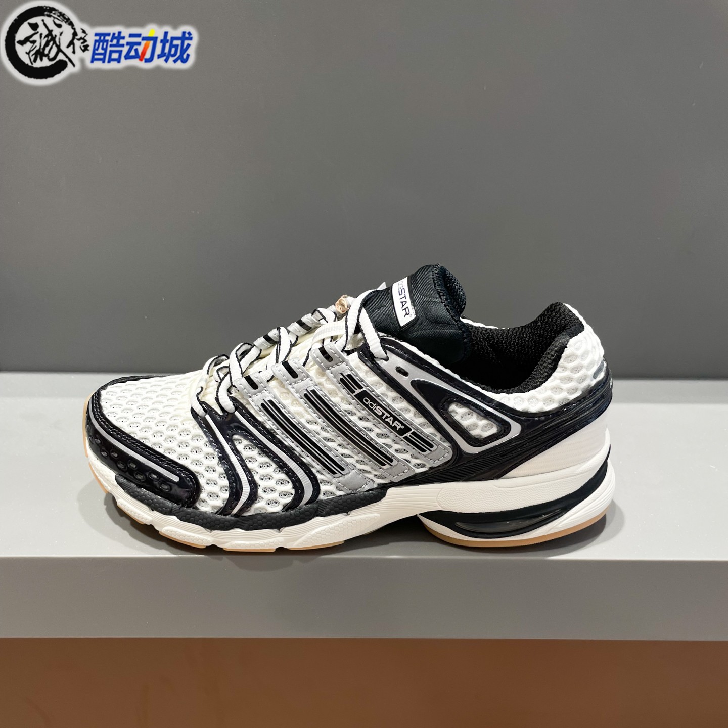 Adidas阿迪达斯男女鞋2026秋季日常百搭透气耐磨运动休闲鞋KJ2726