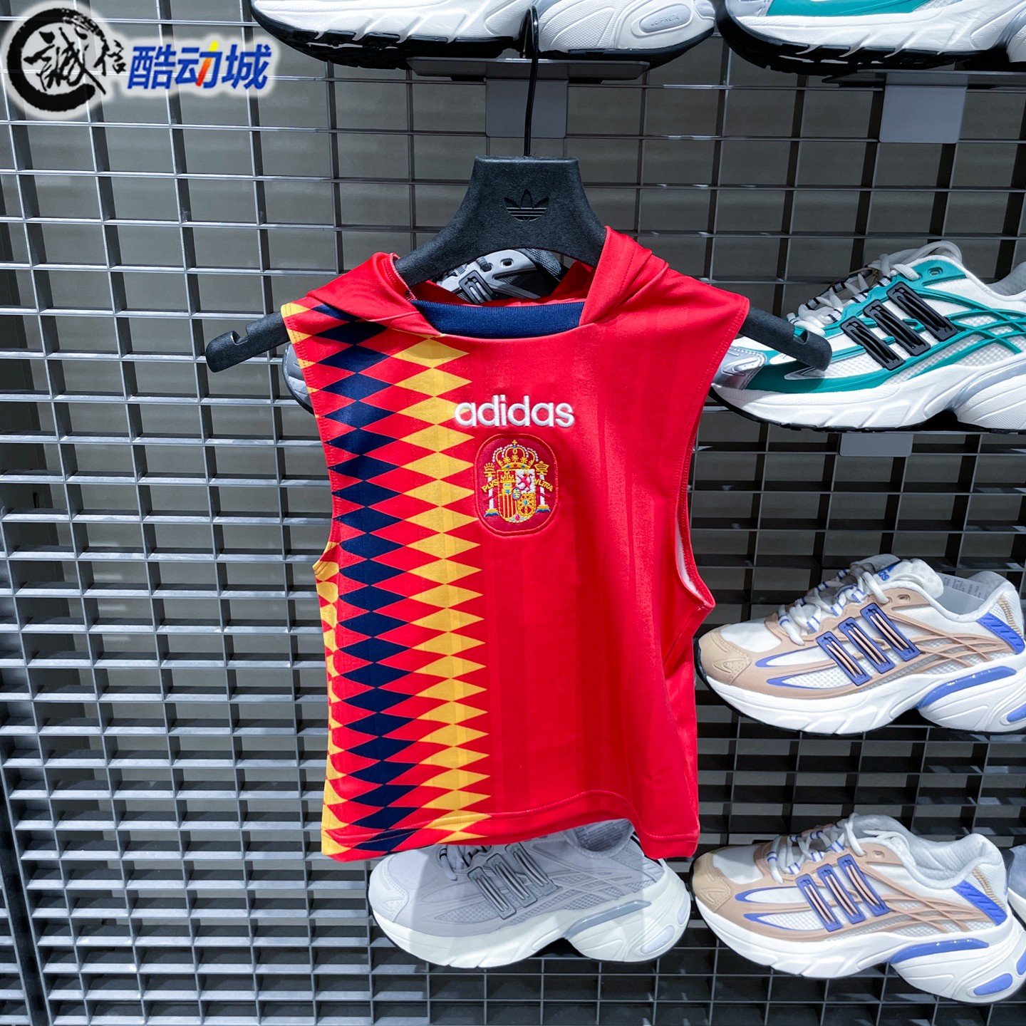 阿迪达斯三叶草女子2026夏季时尚休闲文化运动连帽无袖背心KE2290