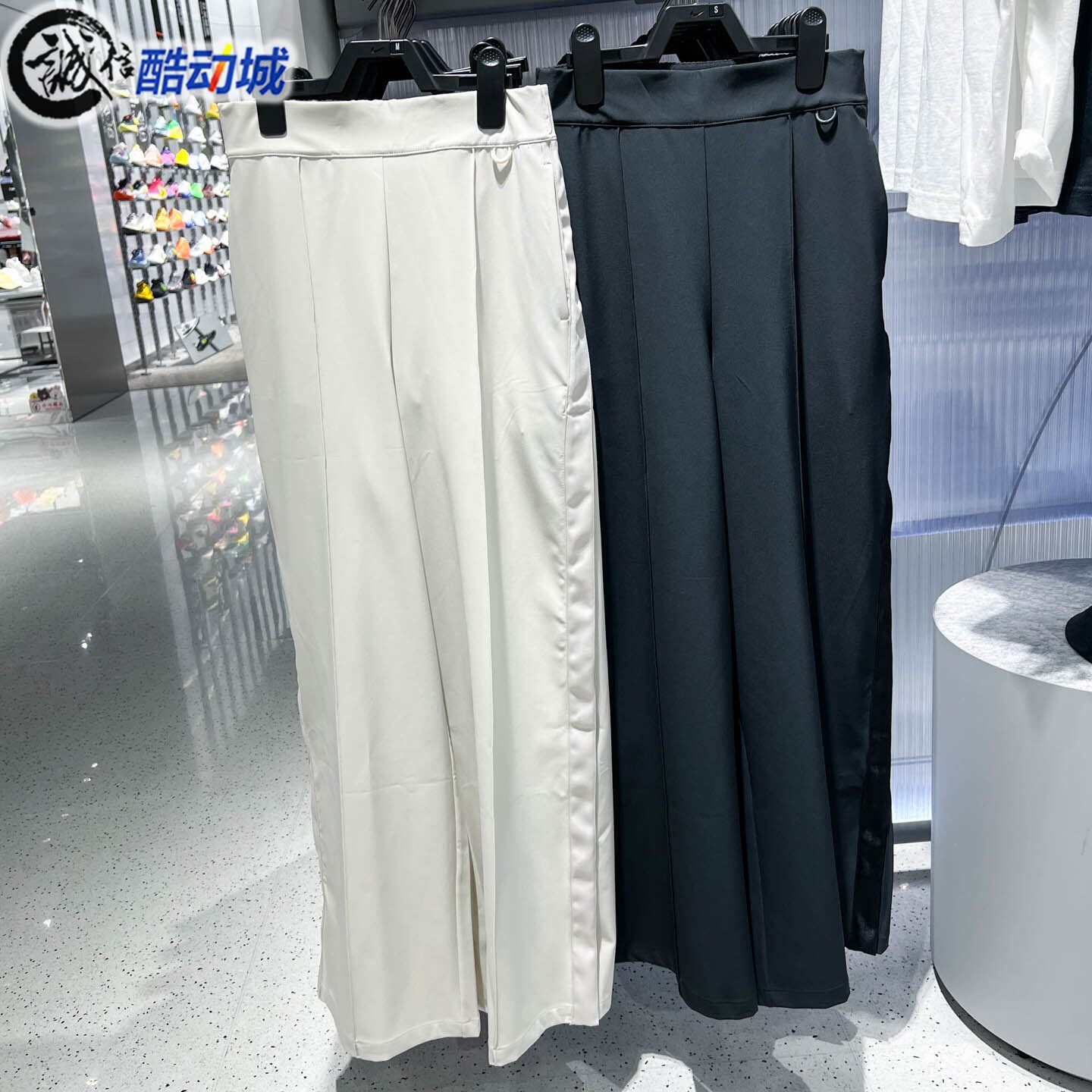 Nike耐克女子2026夏新款时尚休闲速干高腰排扣长裤II5324-010-104