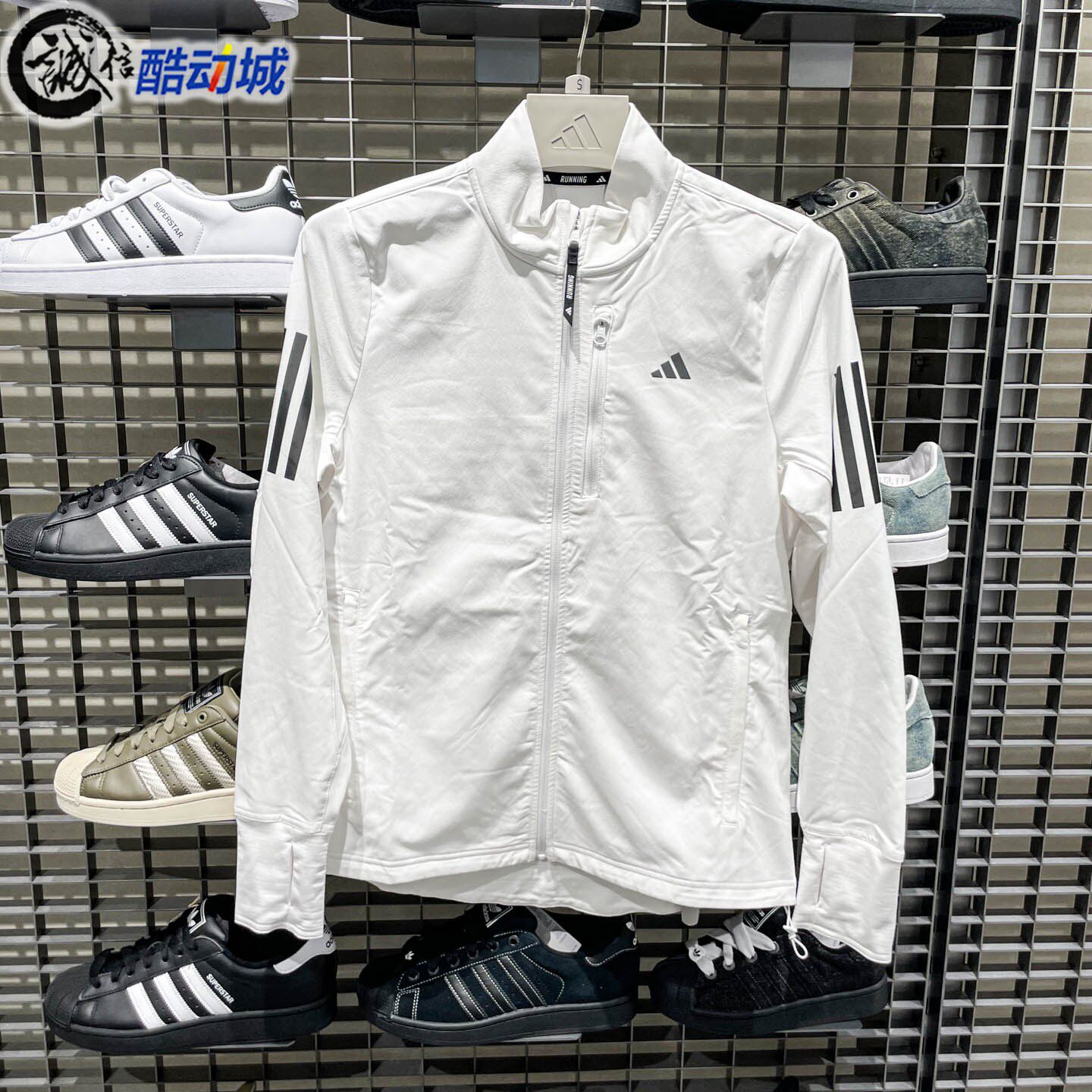 Adidas阿迪达斯女子梭织速干保暖跑步运动夹克外套2025冬季JW9649