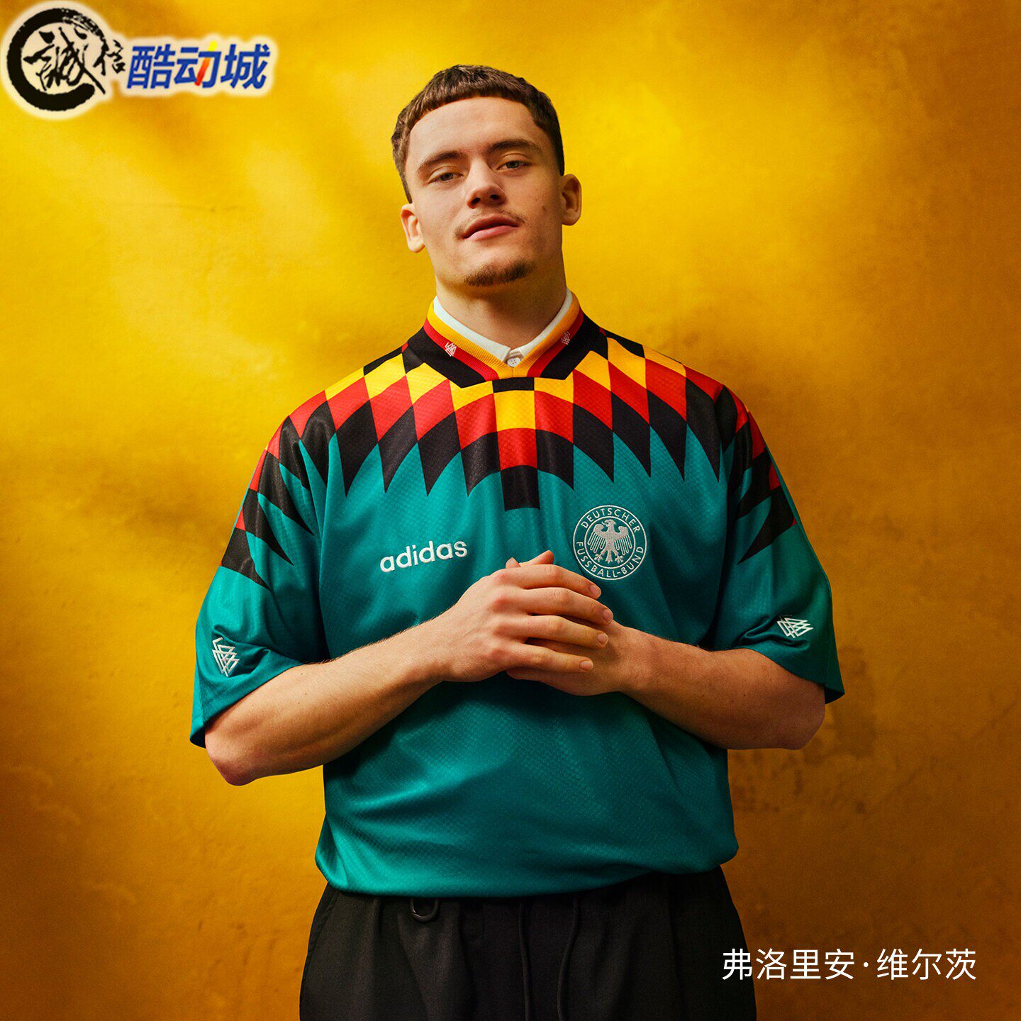 阿迪达斯男子足球运动球衣