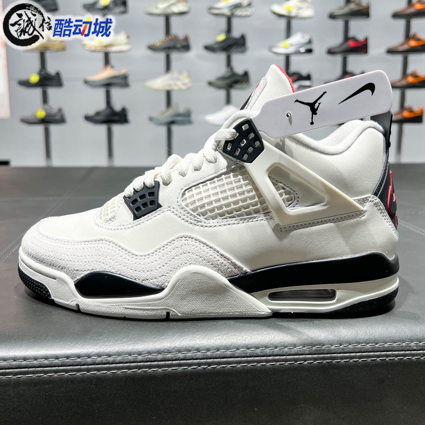 Nike耐克男子春新款Jordan 4 Retro复古滑板运动休闲鞋IM4002-100