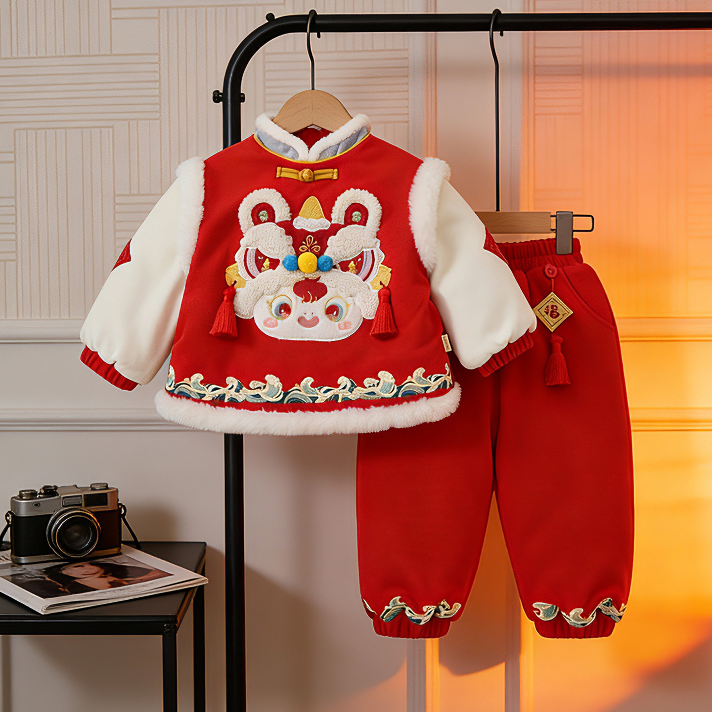 溯格男女童拜年服2025新款1-3岁过年新衣4-6岁夹棉保暖过年战袍