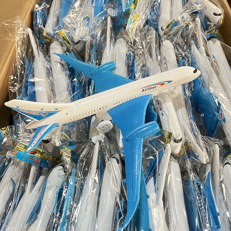 儿童玩具飞机DIY益智拼装客机拉线客机模型地摊套圈2元玩具
