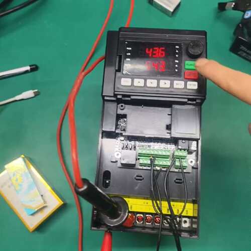 议价全新鸿宝变频器HB-M42-007R5G，7.5KW大功率，