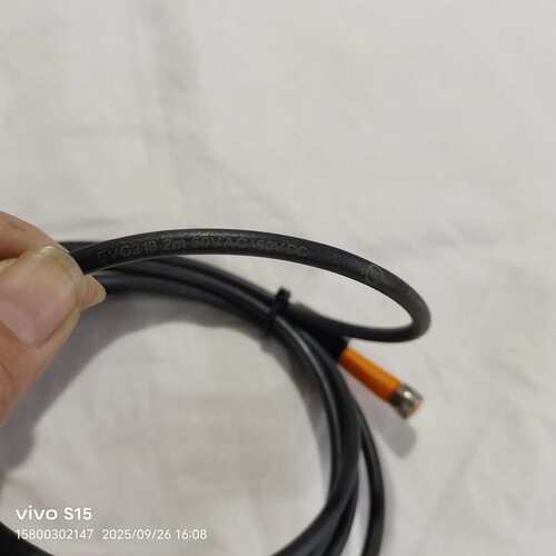 议价全新易福门IFM连接线EVC218，型号EVC218-2m，
