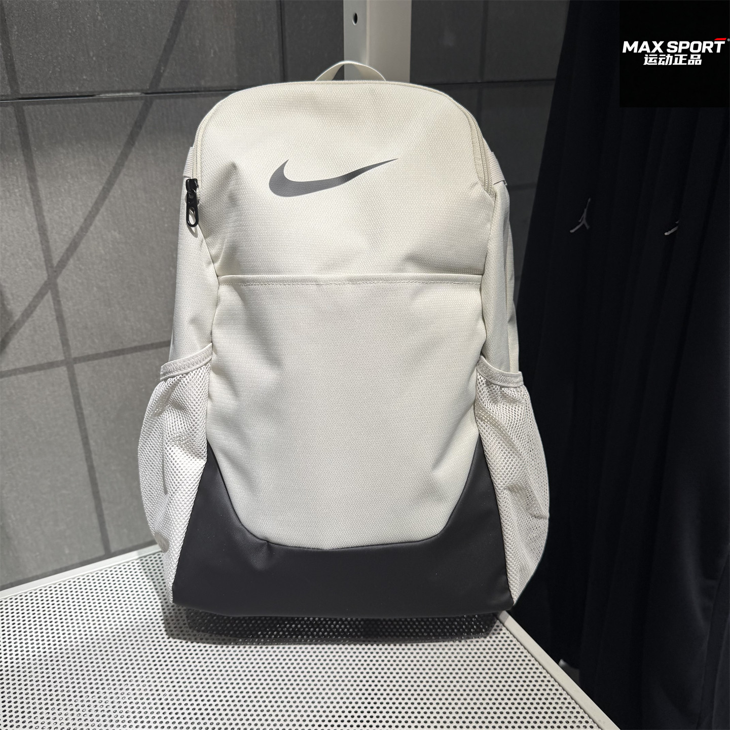 NIKE耐克双肩背包男女新款轻便大容量休闲通勤旅游电脑书包IB4408