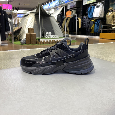 耐克女子跑步运动休闲鞋