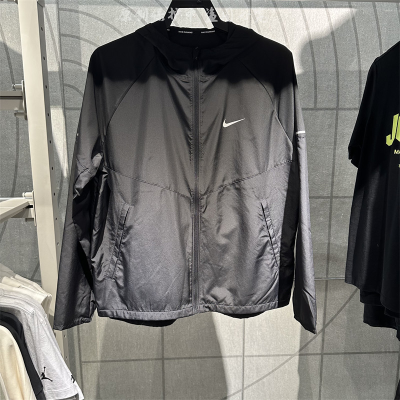 正品NIKE耐克男子春夏外套2024新款跑步运动服防晒防风夹克DD4747 - 实物图