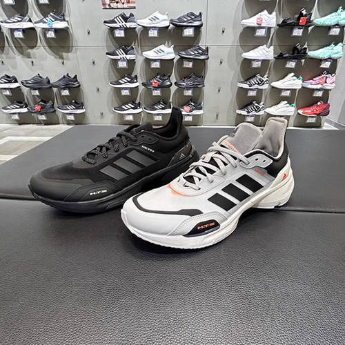 Adidas/阿迪达斯男秋冬季跑步鞋