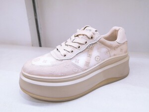 2024新款真皮女鞋校园厚底单鞋超轻小白鞋高颜值百搭洋气休闲板鞋