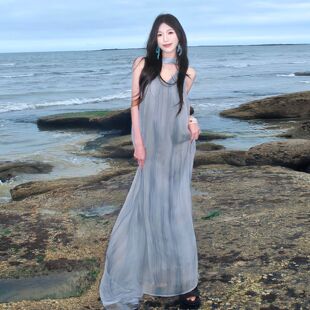 日系森系田园风蓝色挂脖吊带连衣裙子女夏季新款海边度假气质长裙