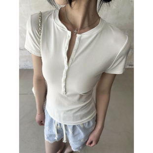 小阿秋正肩亨利圆领短袖T恤女夏修身掐腰显瘦休闲短款小个子上衣