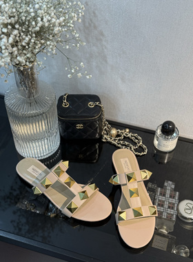 大铆钉拖鞋女外穿平底凉拖夏季高级感羊皮一字拖