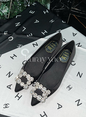 2024原版开楦！绸缎高品质尖头平底鞋水钻方扣单鞋