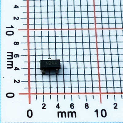 MAX809M/J/L/S/R/T 丝印ABAA AAAA AFAA ACAA ADAA CWAA SOT-23